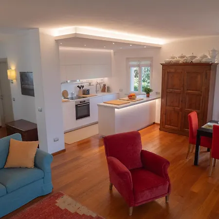 Dei Fiori Lägenhet *